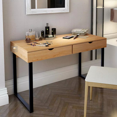 Nordic Drewniane ergonomiczne biurko komputerowe Stół do nauki w hostelu studenckim